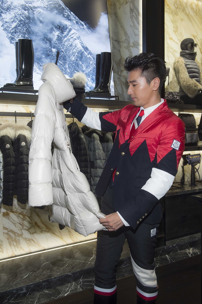 趙又廷身著MONCLER GAMME BLEU秋冬男裝系列為愛妻挑選禦寒單品