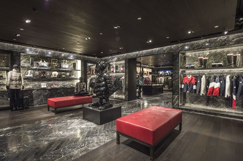 MONCLER台北101旗艦店照