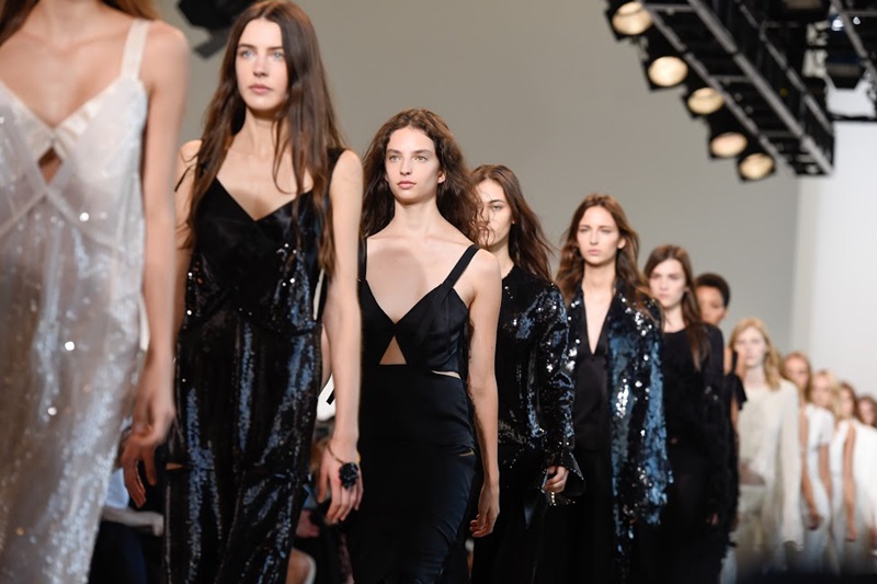 解析Calvin Klein 2016春夏優美結構 深入感官探索