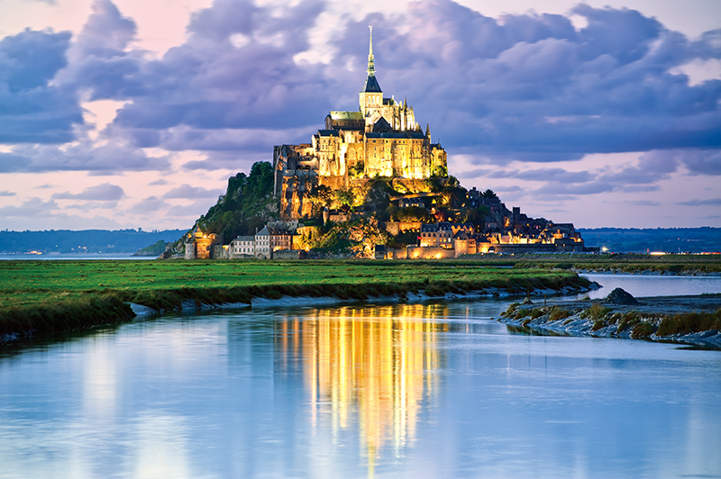 Top.16 法國　聖米歇爾山 Mont Saint Michel, France
入選原因:世界七大奇景。世界文化遺產。天主教徒必去朝聖地。