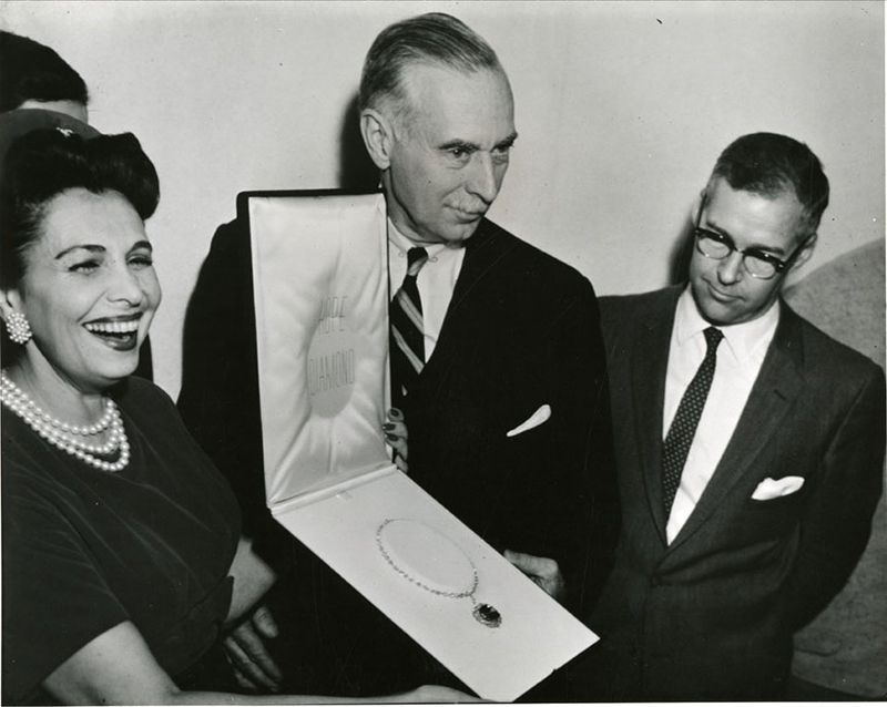 Harry Winston 先生與妻子Edna女士終生相愛。