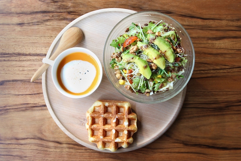 Dears Waffle & Café藜麥沙拉。