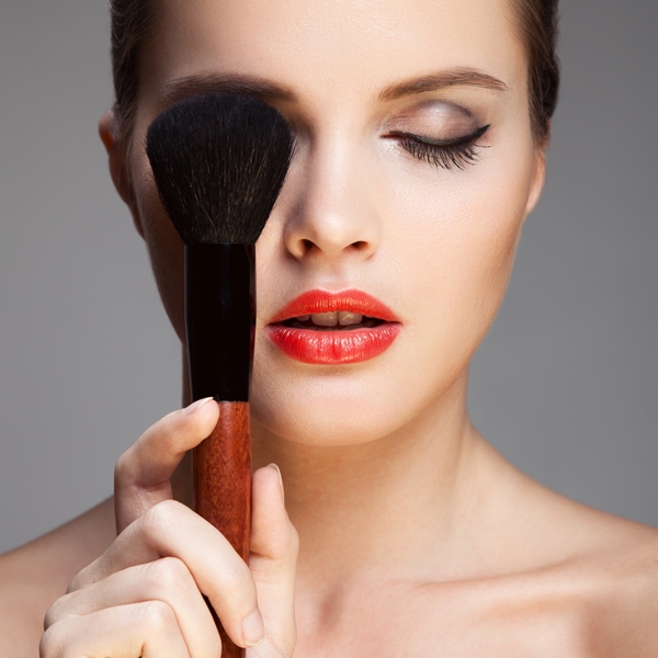 【#Beauty】畫出魅惑雙眸！初學者必學眼影畫法5大技巧