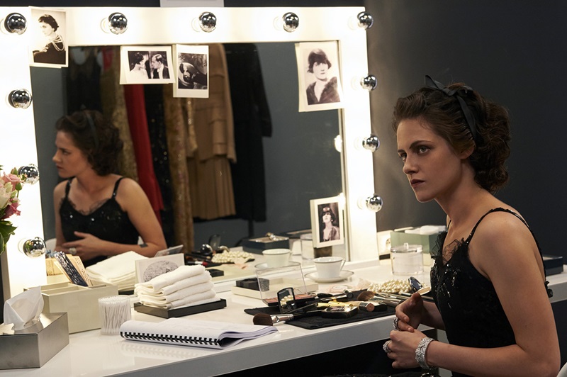 Kristen Stewart在微電影《Once and Forever》中飾演香奈兒女士。