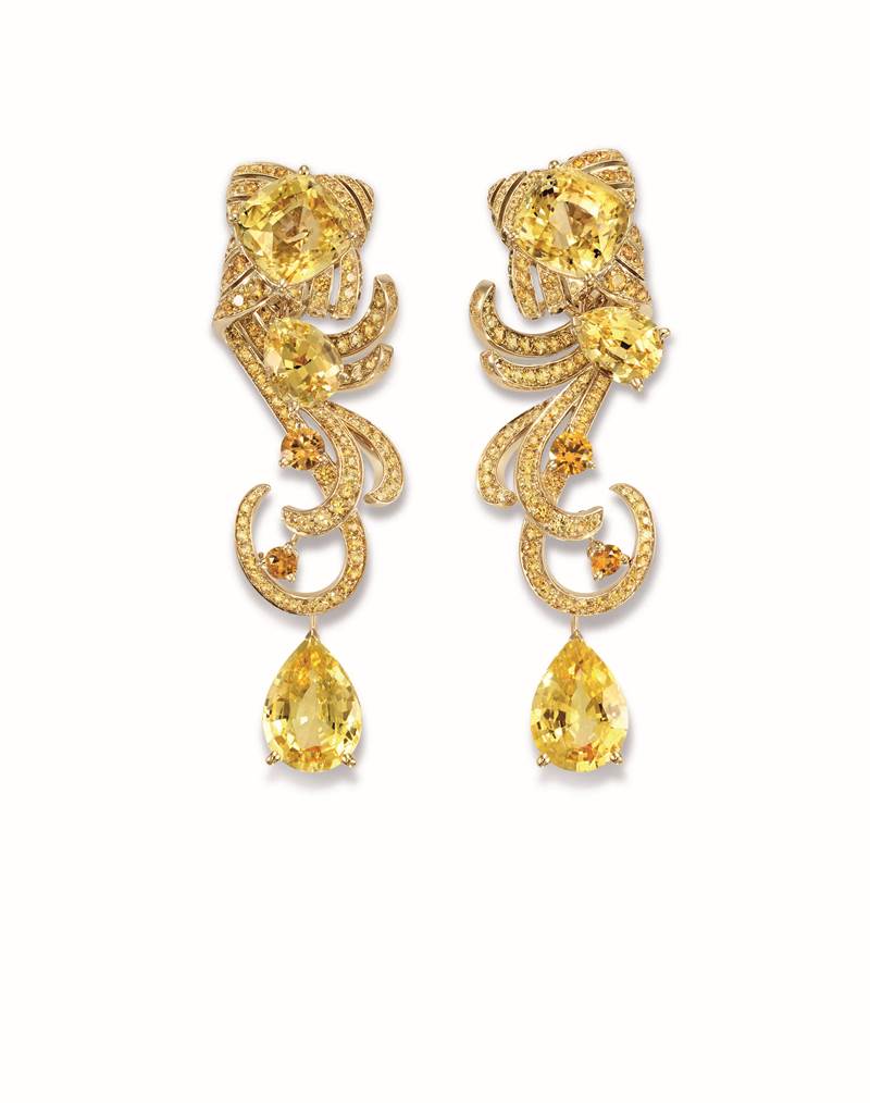 CHAUMET Parure Lumière d'or（N°11）耳環。