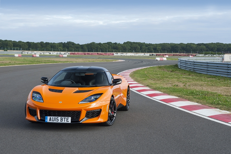 【#Car】大開眼界！英式極致性能Lotus Evora 400