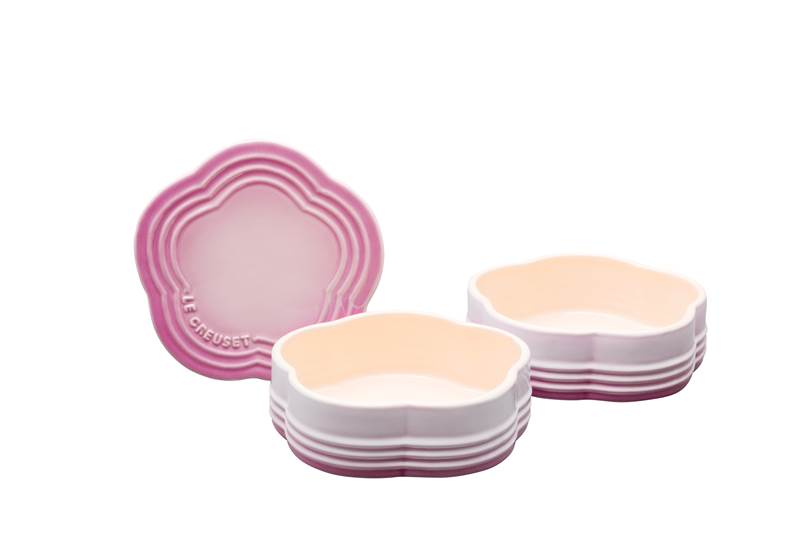 Le Creuset爛漫的春日粉色，讓餐桌上佈滿春意。（Le Creuset）