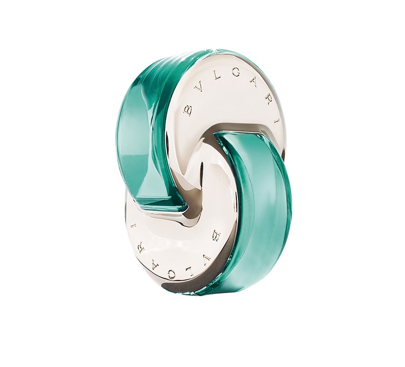 BVLGARI Omnia Paraiba晶欣女性淡香水／65ml／NTD3,150 前調百香果香沁人心脾，中調結合槴子花特性與的西番蓮花香，尾調香根草的優雅，引出誘人可可豆香氣，彷彿感受陽光照耀的細緻溫暖。