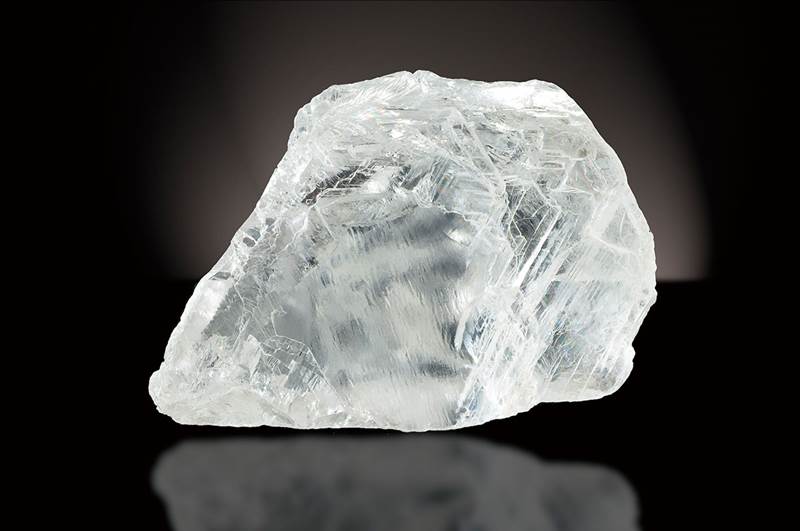 重達507.77克拉的鑽石原石。