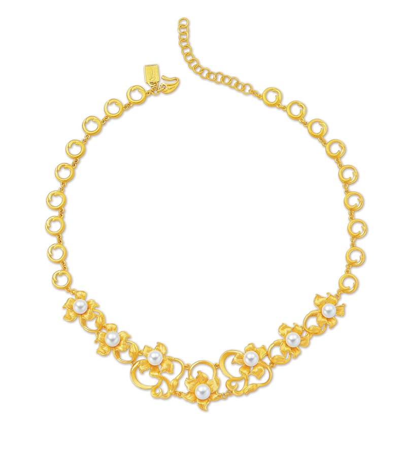 Just Gold 香水百合純金系列項鍊／NTD187,800。