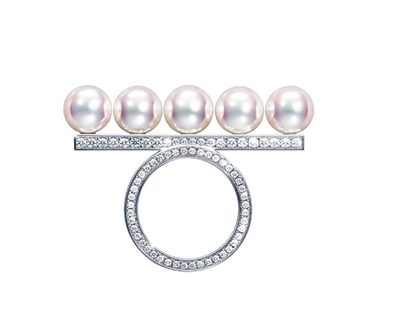 TASAKI balance diamonds pave戒指／NTD475,000。