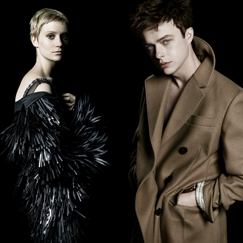 （左）演員Mia Wasikowska、（右）演員Dane DeHaan。