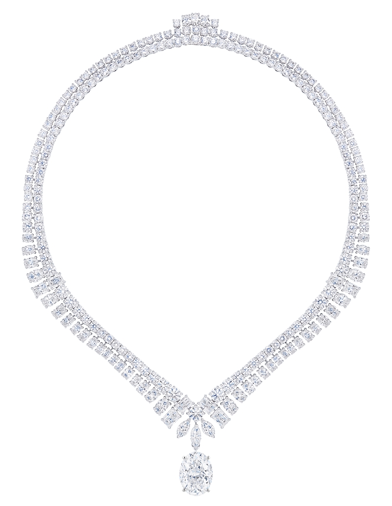 《London By De Beers》高級珠寶系列，Albert Bridge鑽石項鍊。
