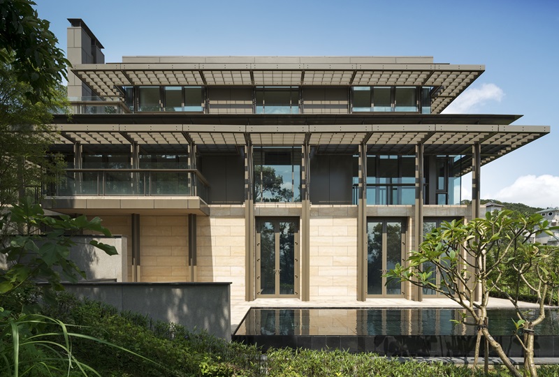 Jim Olson Houses 頂峰傲踞華城半山禾豐特區， 共提供5 幢獨立門牌之別墅，完美融入華城半山地勢，讓設計別具獨一無二的魅力。