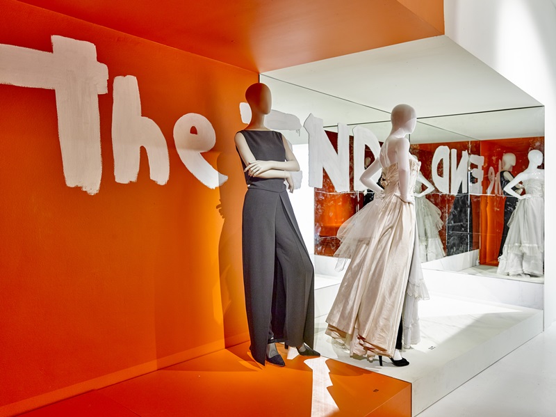現正於MoMu時尚博物館展出的「馬吉拉的愛馬仕年代Margiela─The Hermès Years」。