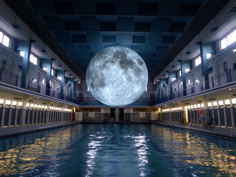 親愛的，我把月亮縮小了！英國藝術家Luke Jerram的月亮博物館計畫（6/25更新近期展覽行程）