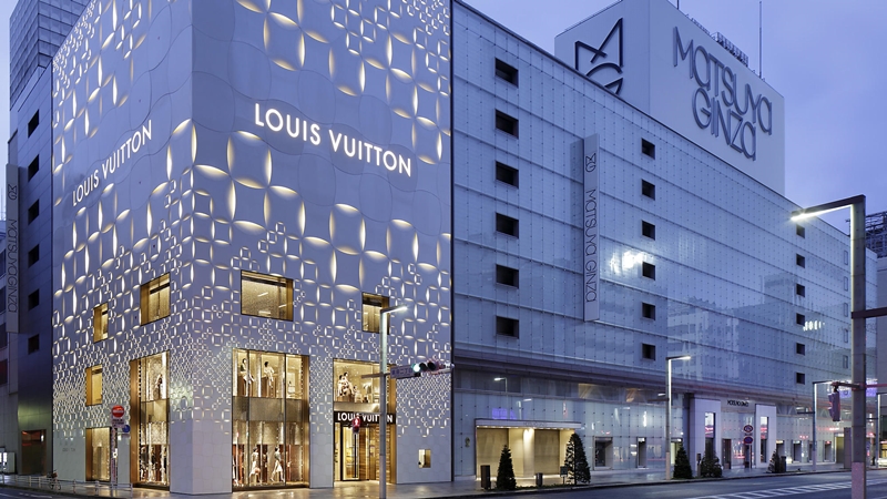 Louis Vuitton銀座旗艦店就是出自青木淳大師之手／Image from LV。