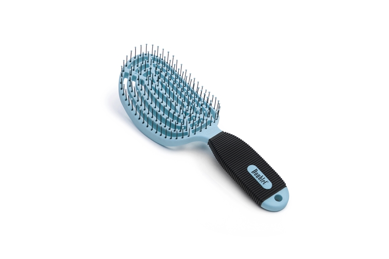 Nuway4 Hair 施魔雙C梳。