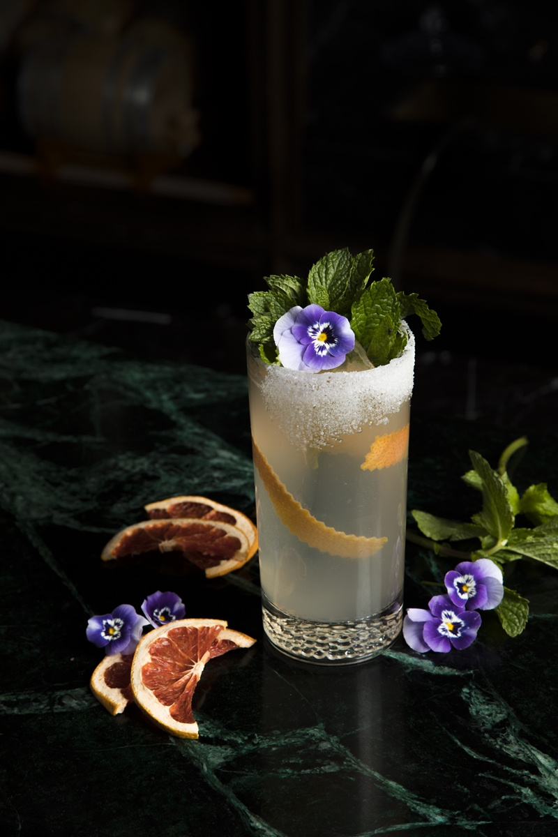 特調雞尾酒：茉莉鴿子（Jasmine Paloma）。
