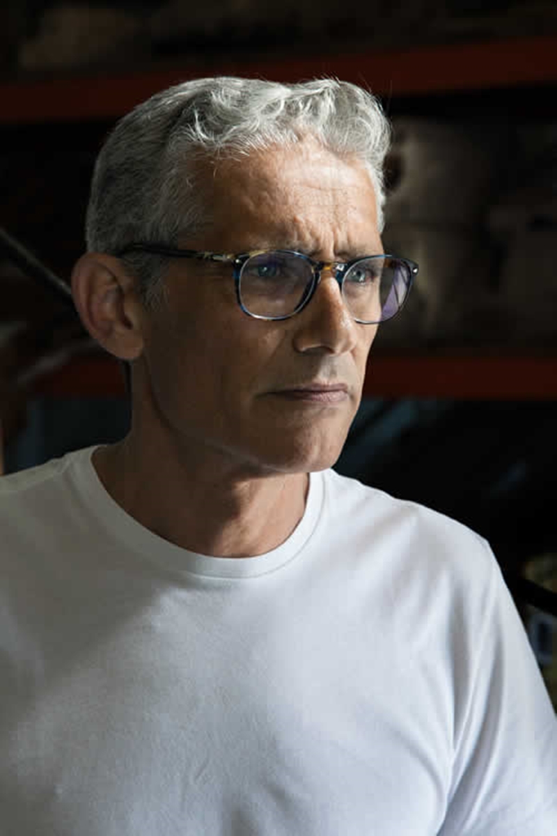 歷經殖民歷史，有著顛沛童年的藝術家Bruno Catalano，在摩洛哥出生，十歲時移居法國。