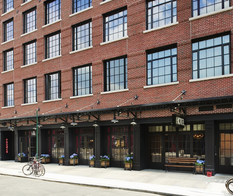 Photo credit is: Annie Schlechter.／The Ludlow Hotel