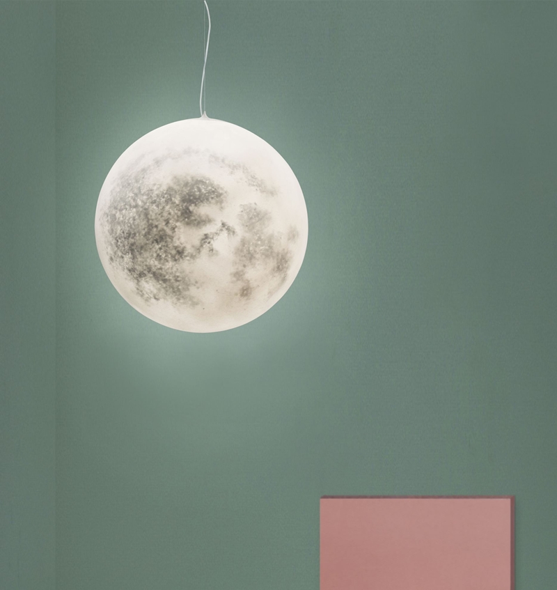 Luna lamps／Acorn Studio。