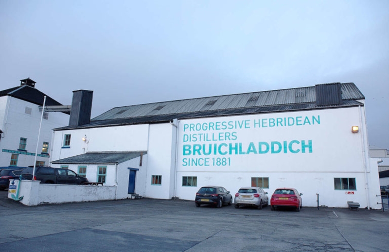 艾雷島酒廠布萊迪（Bruichladdich）。／Image from 飲樂酒誌