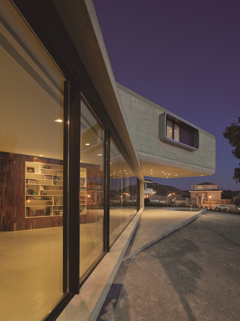 Cross House／Manuel Clavel-Rojo（Clavel Arquitectos）