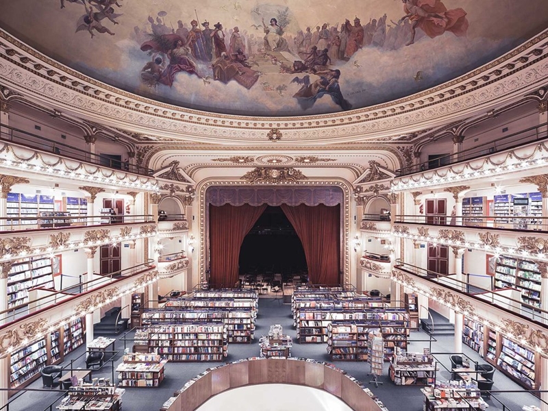 雅典人書店（El Ateneo），位於阿根廷布宜諾斯艾利斯（Buenos Aires），建於1919年。