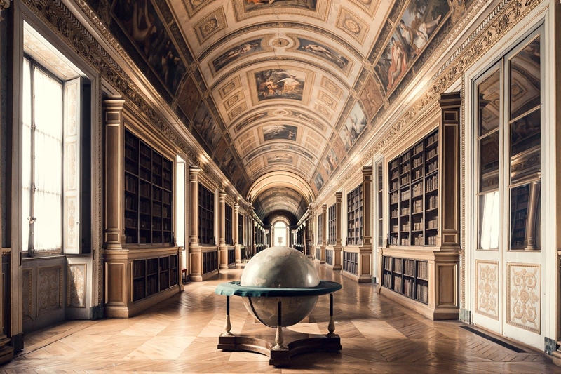 黛安畫廊（Galerie Diane），位於法國巴黎的楓丹白露（Fontainebleau）。