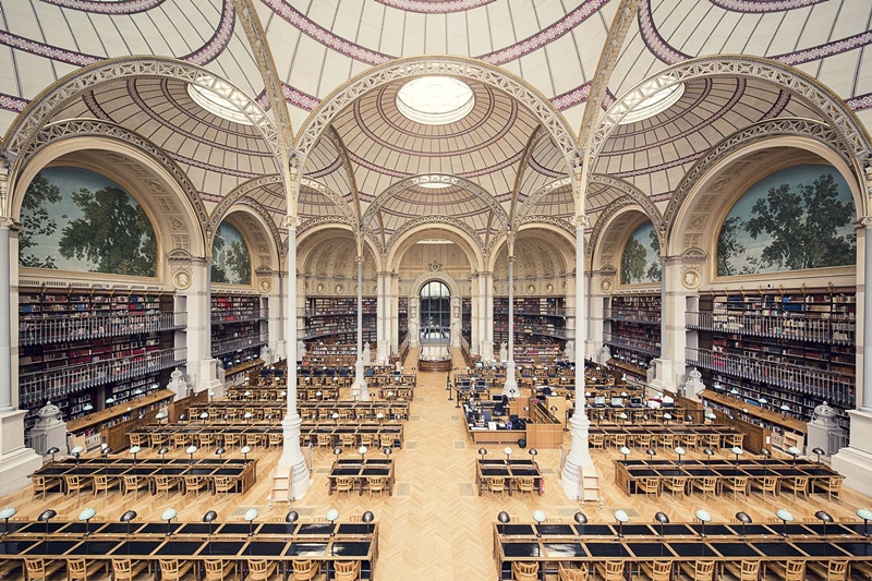 法國國家圖書館（Bibliothèque Nationale de France）Salle Labrouste廳，位於法國巴黎，建於1868年。