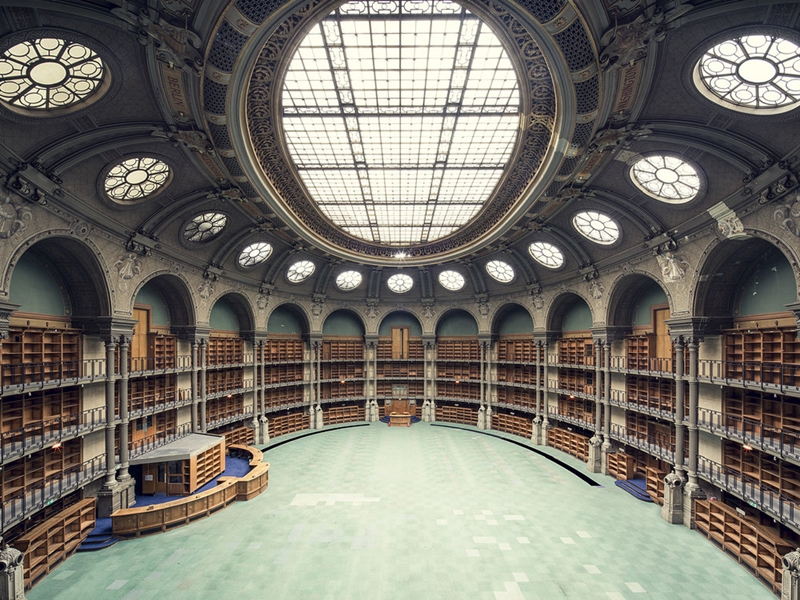 法國國家圖書館（Bibliothèque Nationale de France）Salle Ovale廳，位於法國巴黎，建於1868年。