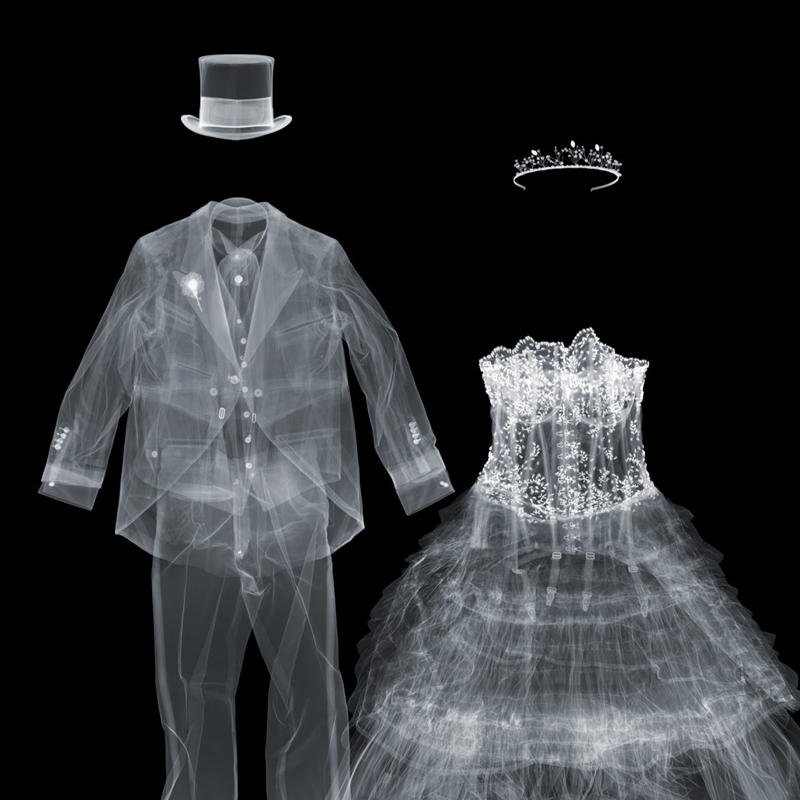 《Bride & Groom》，2011。