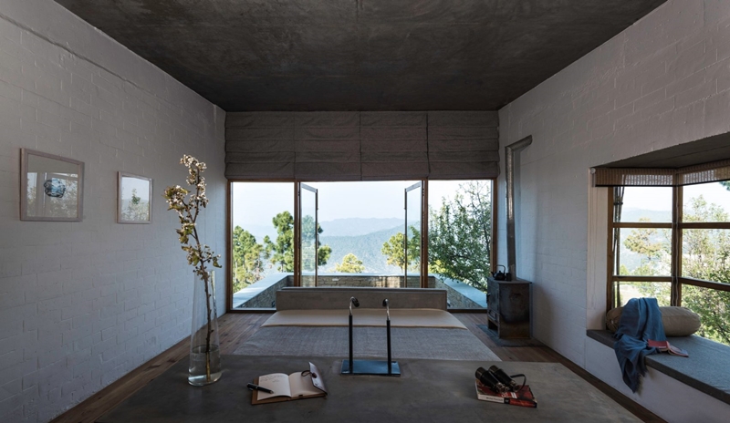 The Kumoan hotel／Photography is by Akshay Sharma.