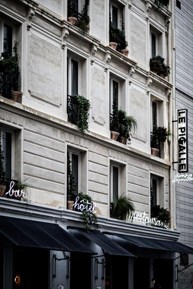 Le Pigalle Hotel。
