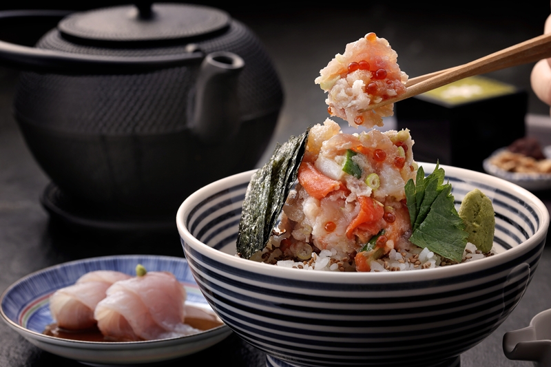 東京第一海鮮丼「日本橋つじ半」來台，多層次「海鮮珠寶盒」優雅開吃