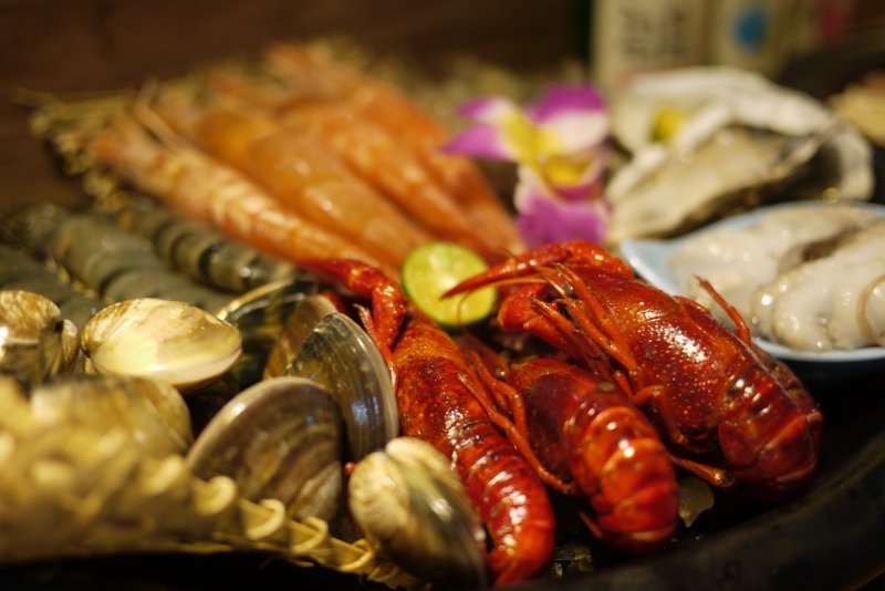 小龍蝦創意入菜，劉震川日韓大食館十三香開啟味覺新體驗