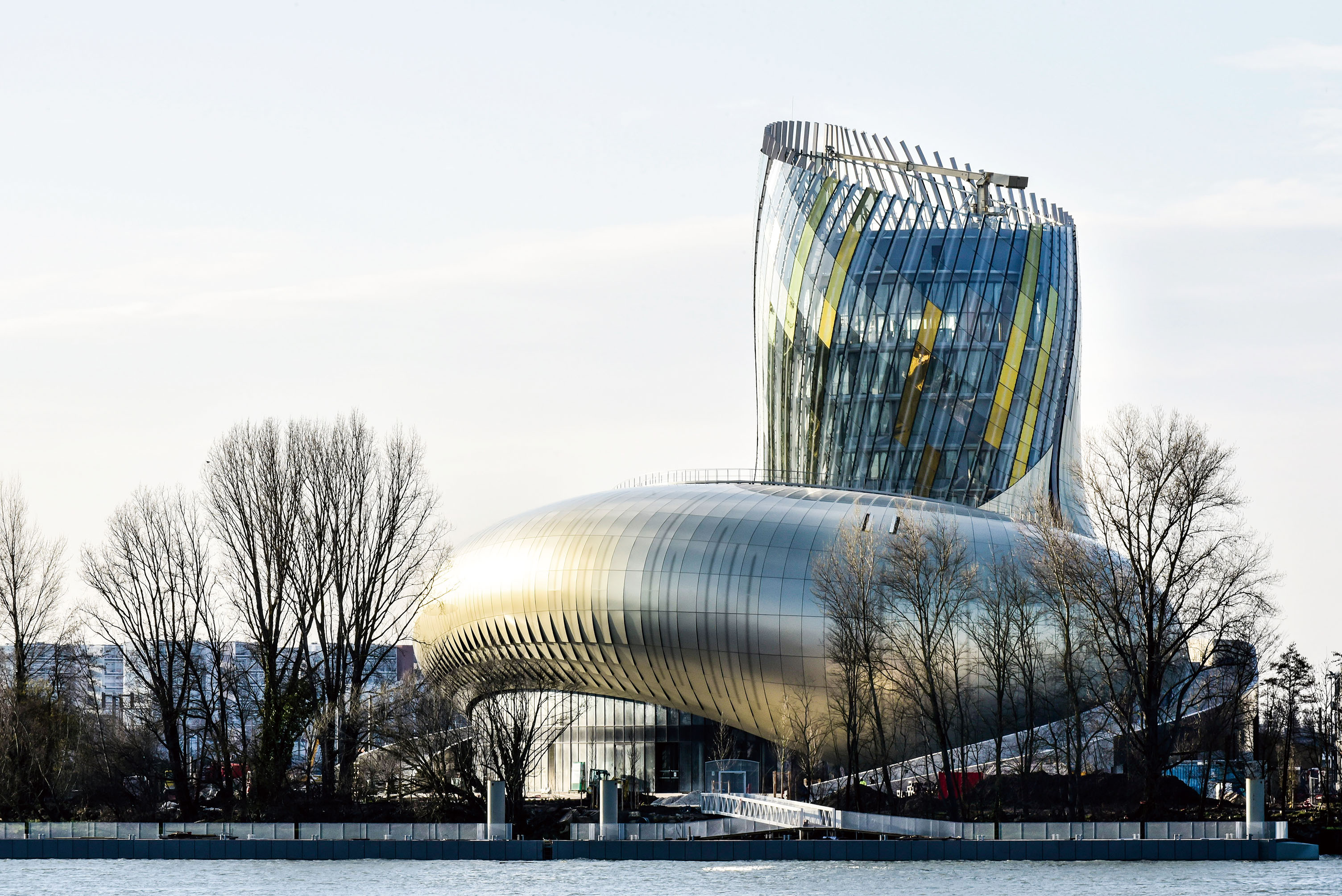 動感線條，LA CITÉ DU VIN見證葡萄酒文化