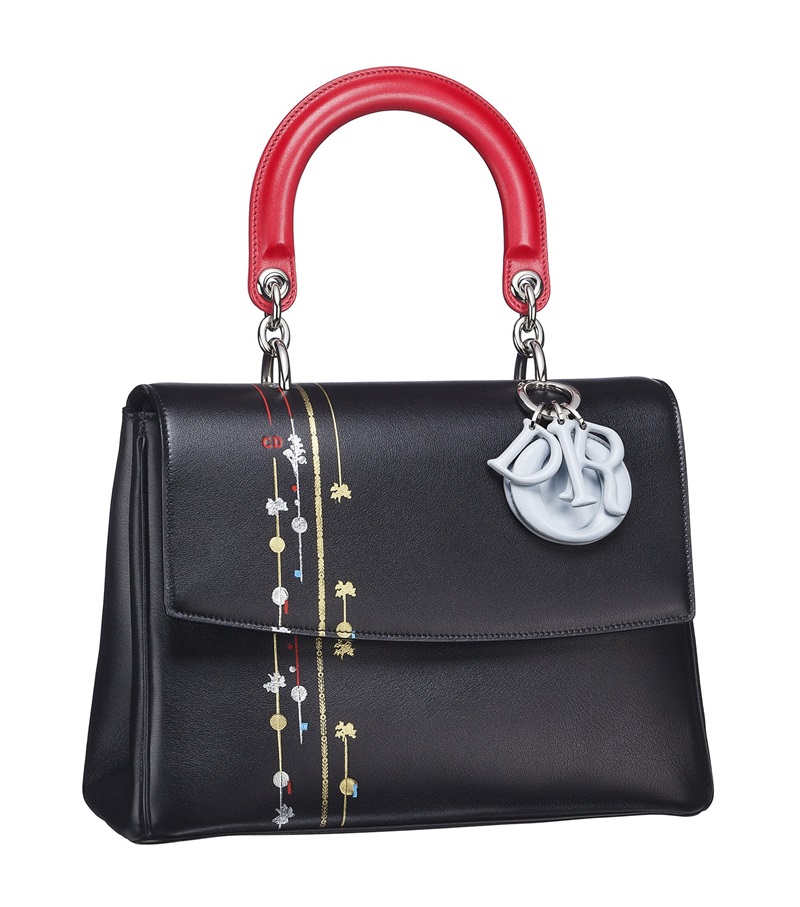 Be Dior 小型黑色圖騰提包 NT$165,000