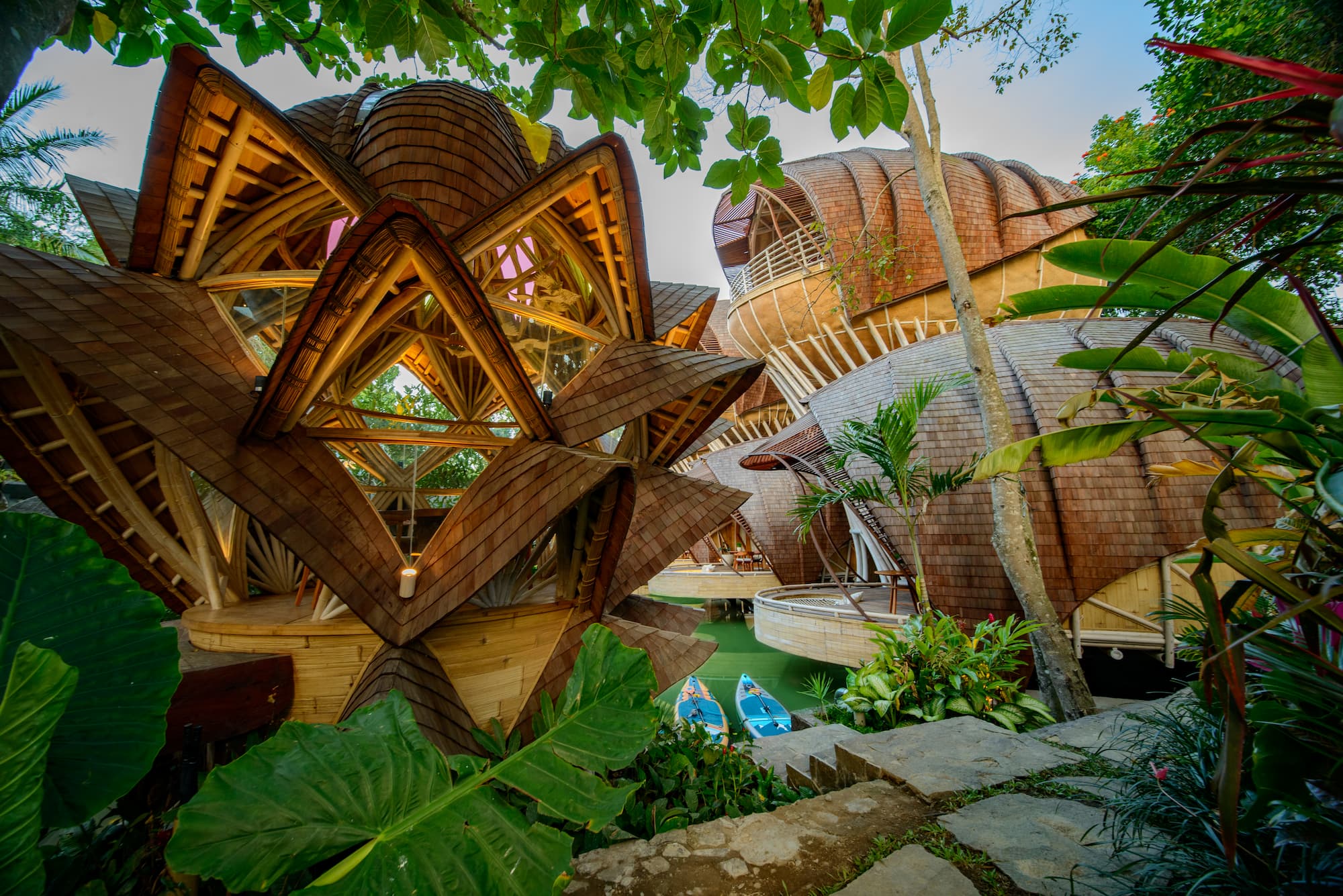 【#Travel】世界綠色酒店選：用在地竹子、再生木材搭建的終極零碳建築！備受推崇獲獎的峇里島生態豪華度假村Ulaman