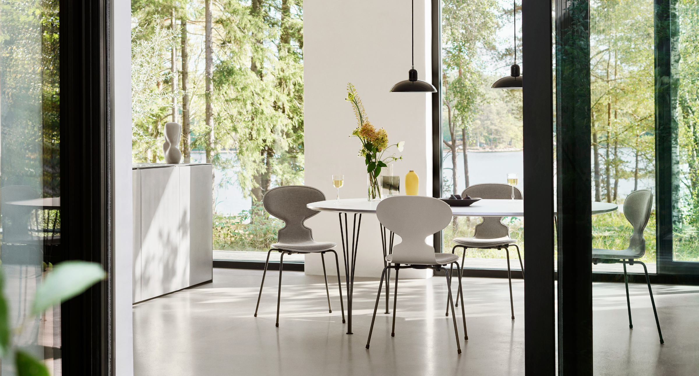 【#Good Design】坐一回，永難忘，丹麥國寶級蛋、馬、蟻等經典椅升級版抵台亮相！