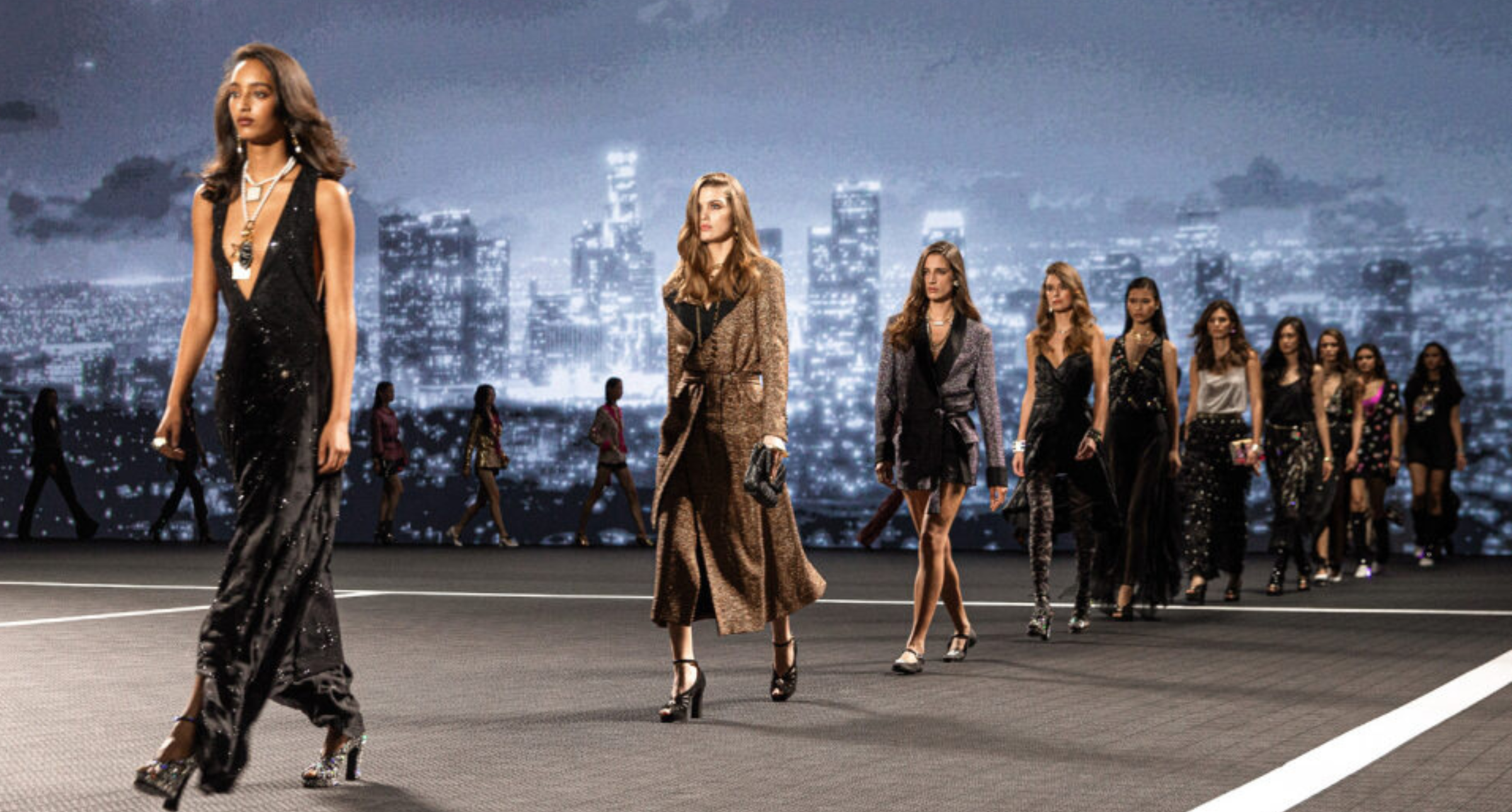 【#Trends】CHANEL 發布全新CRUISE 度假系列，多元素材豐富伸展台