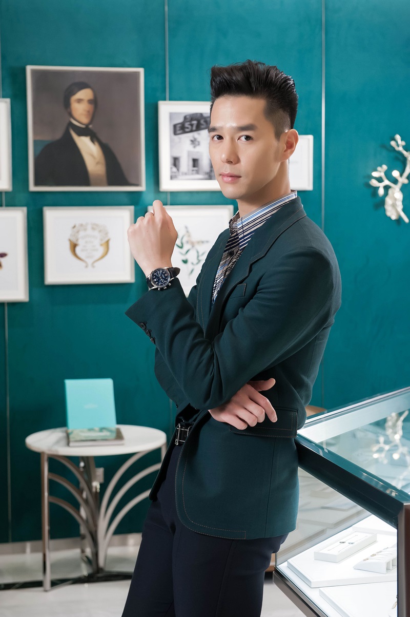 丁春誠展示Tiffany CT60自動計時碼錶，NT$236,000
