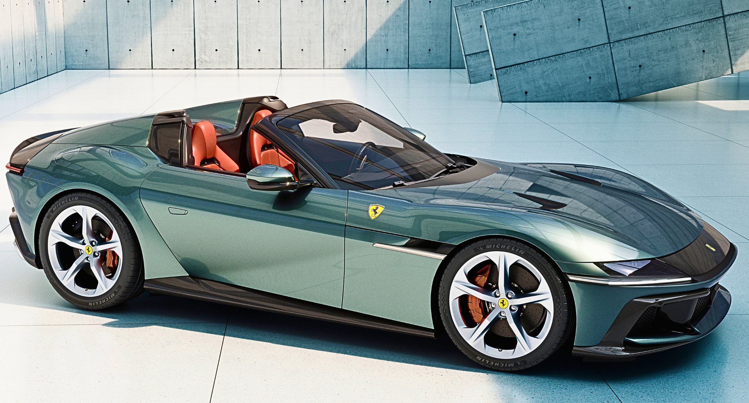 【#Car】Ferrari全新敞篷跑車，極速動力開啟今夏豪奢之旅