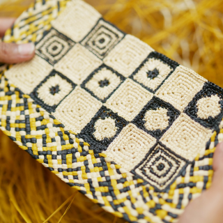 【#Trends】FENDI「hand in han...