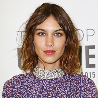 Alexa Chung 的保養新靈感   瑞絲薇斯朋...