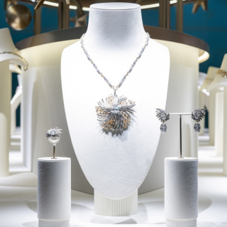 【#Jewelry】彩寶構築奇幻宇宙，Tiffany...