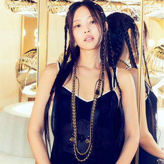 【#Jewelry】Jennie演繹CHANEL珠寶...