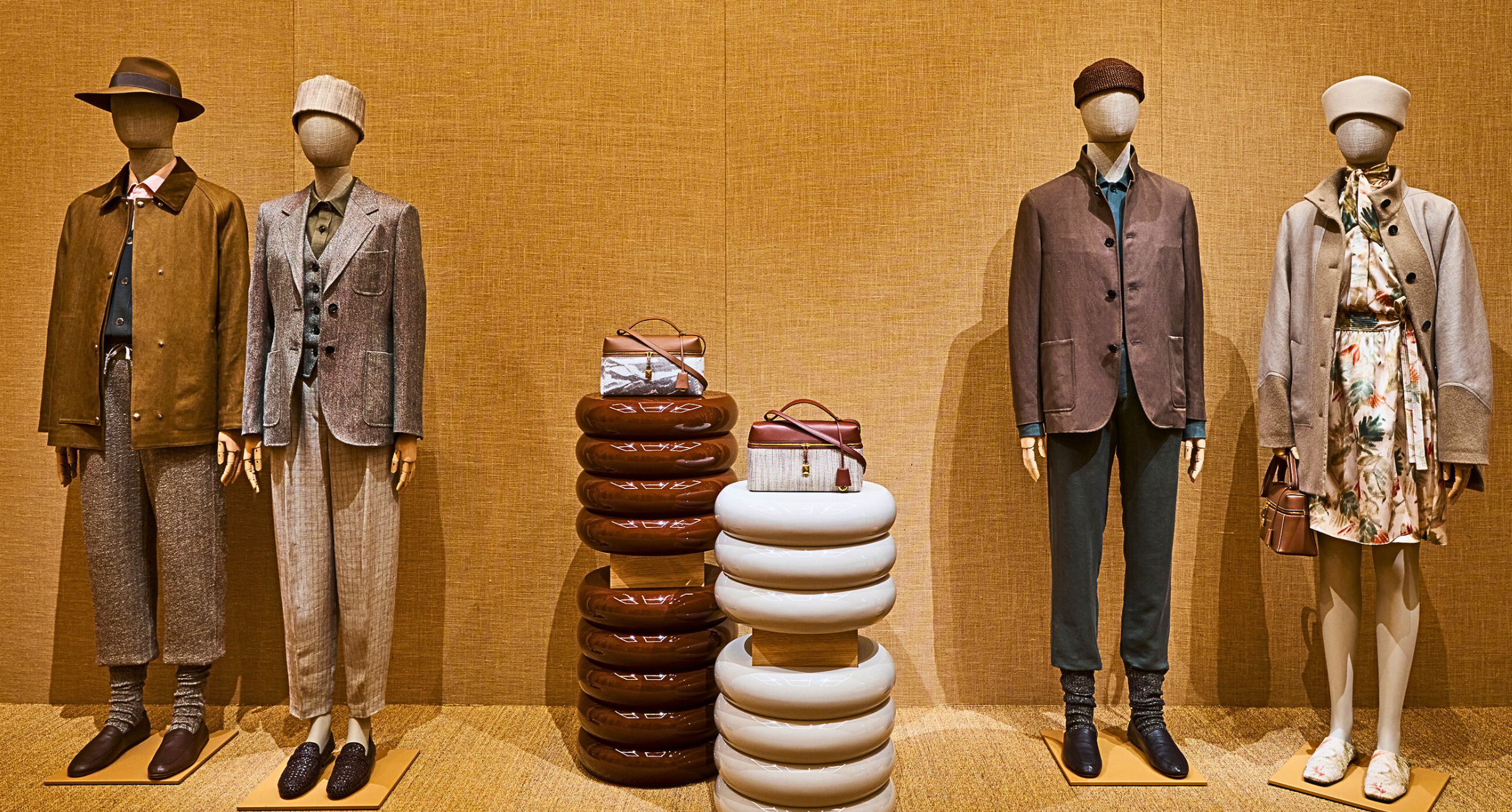 【#Trends】Loro Piana 2025 春夏系列慶祝百年歷史，亞麻輕盈...
