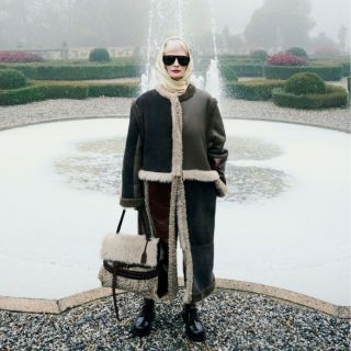 框架是拿來打破的！Moschino 2025早秋系列...